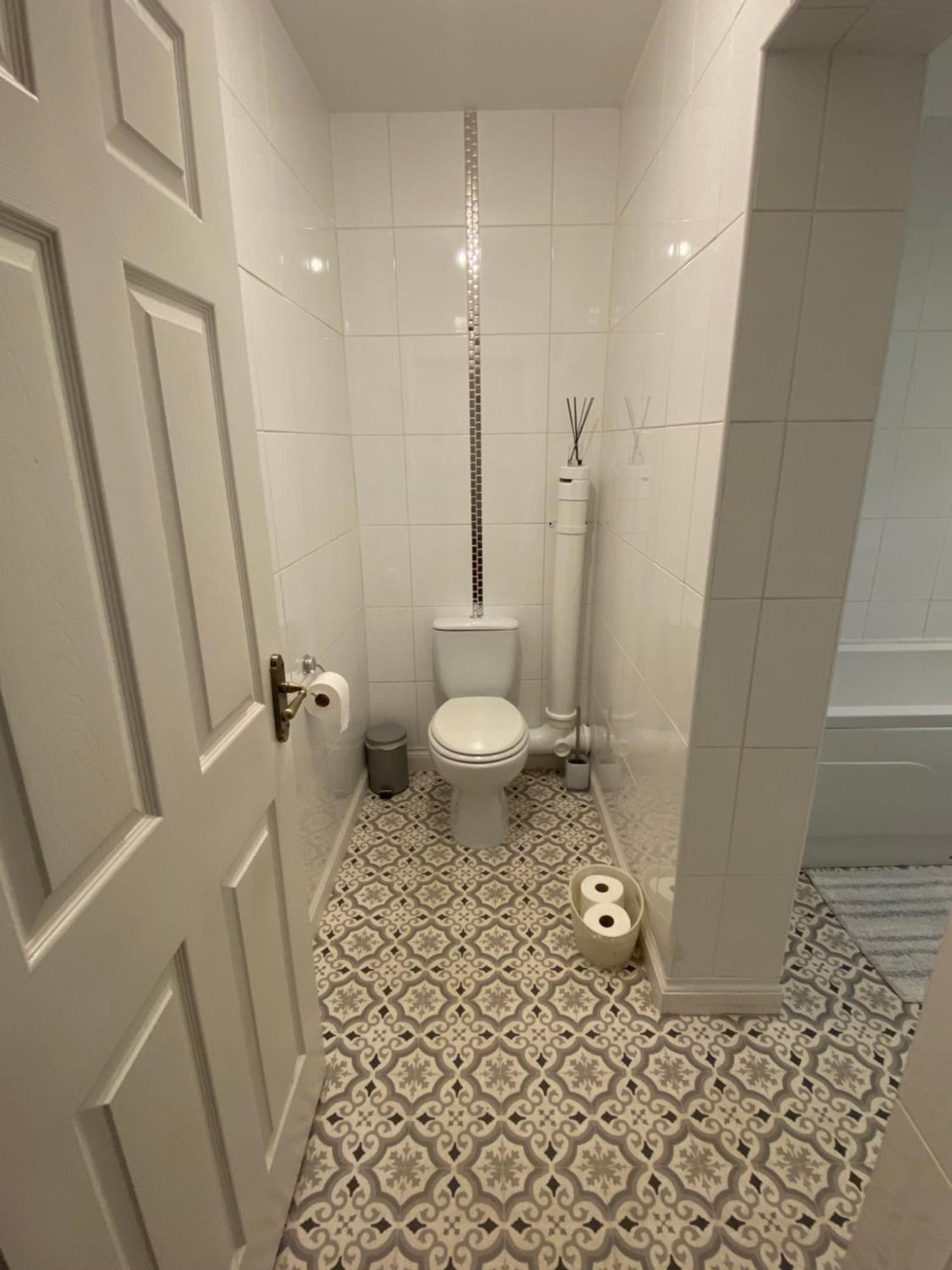 Quirky Town Centre Apartment With River Terrace Macclesfield Ngoại thất bức ảnh