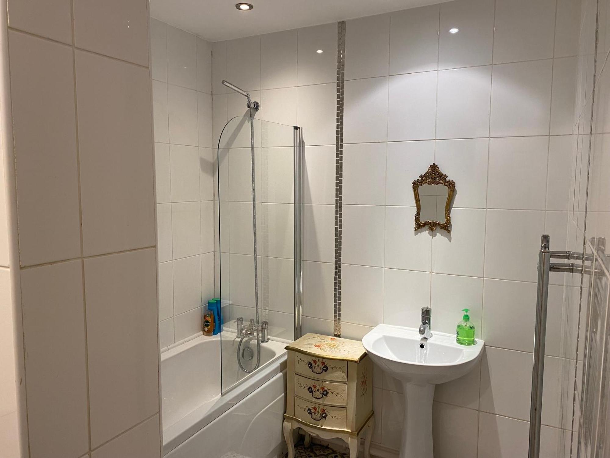 Quirky Town Centre Apartment With River Terrace Macclesfield Ngoại thất bức ảnh